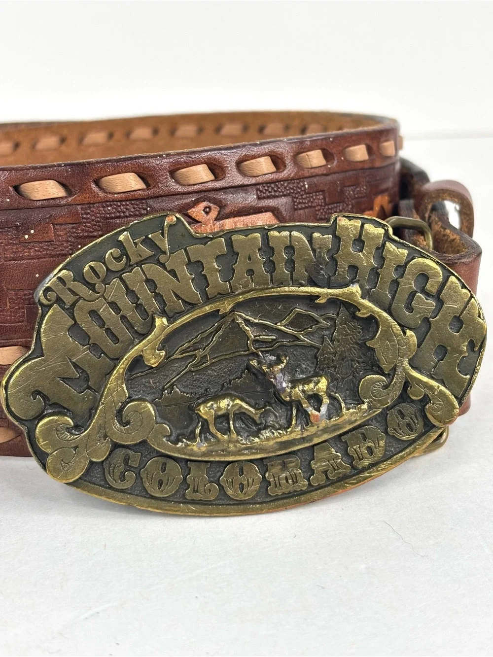 VTG Signed 1975 Rocky Mountain High Colorado Brass Buckle Tooled Leather Belt